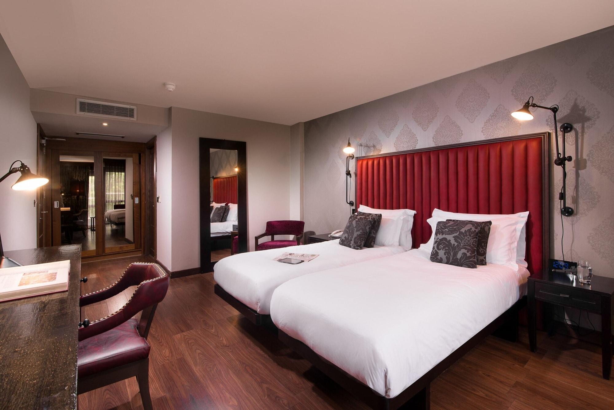 The Twelve Hotel Barna  Exterior foto