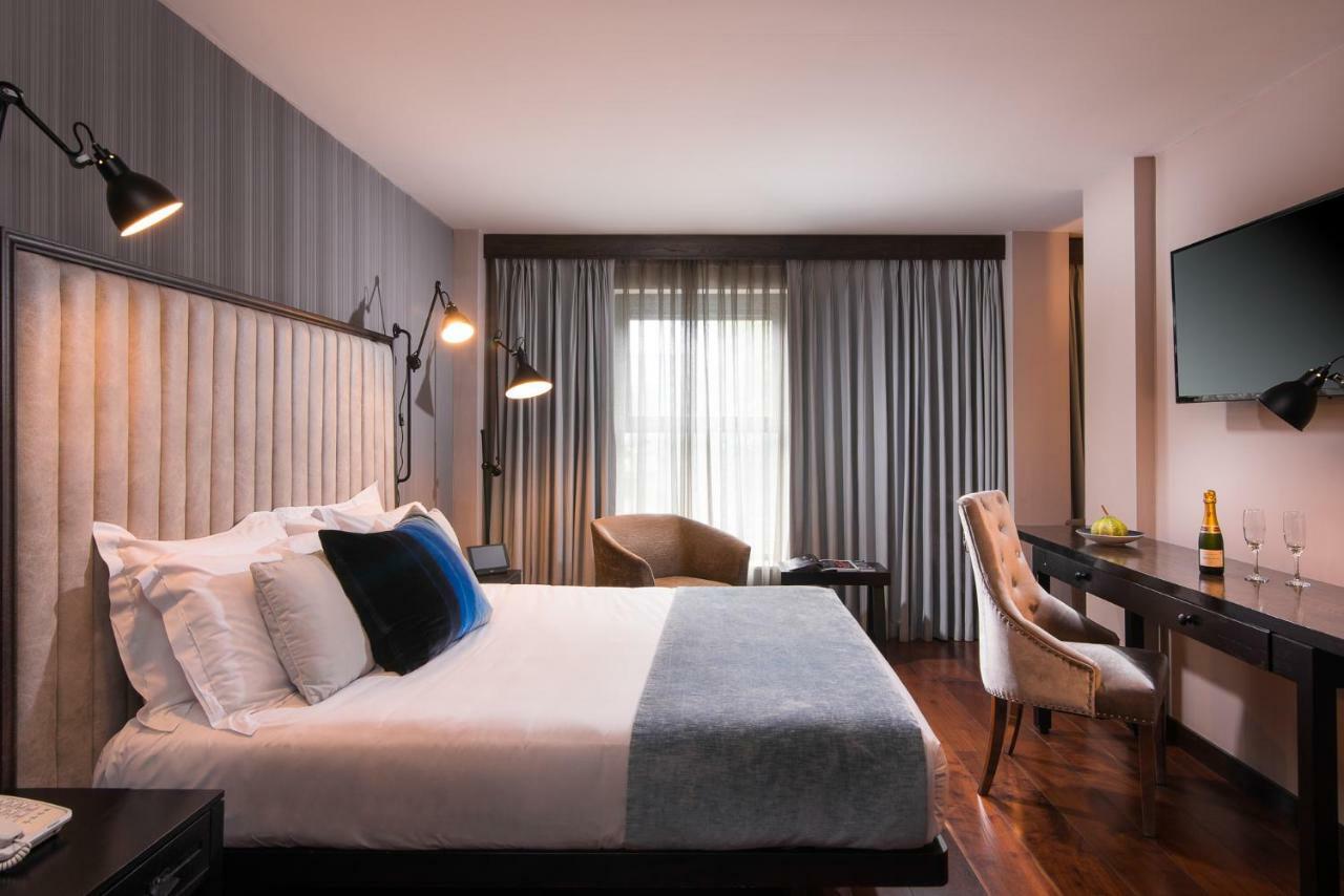 The Twelve Hotel Barna  Exterior foto